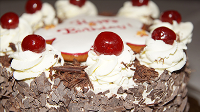 Schwarzwaelder Kirschtorte bestellen